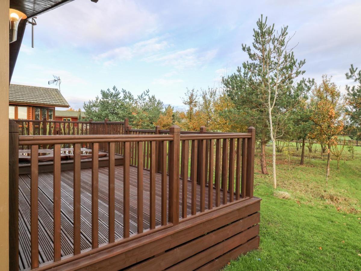 יורק Oakwood Lodge מראה חיצוני תמונה