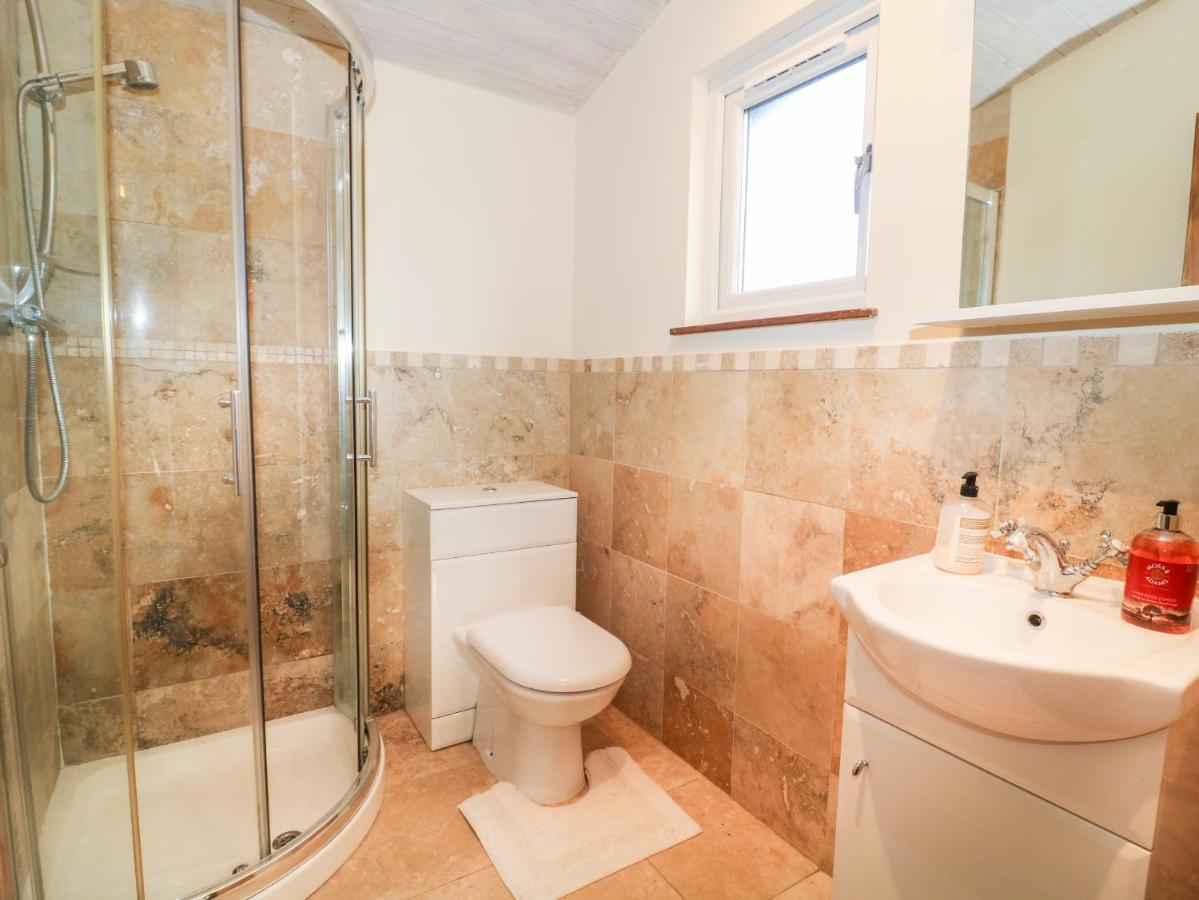 יורק Oakwood Lodge מראה חיצוני תמונה