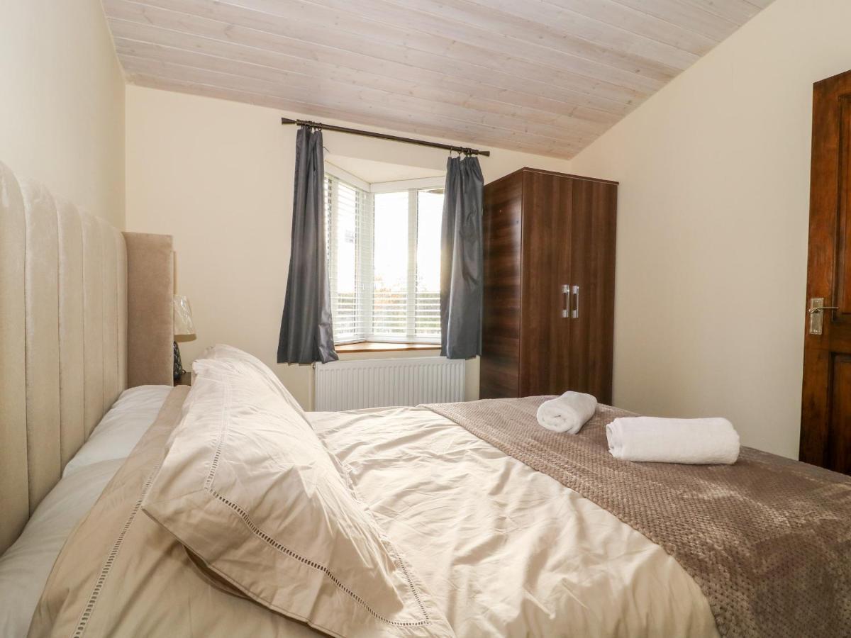 יורק Oakwood Lodge מראה חיצוני תמונה