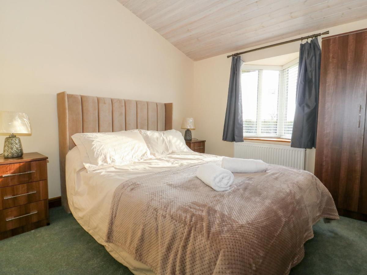 יורק Oakwood Lodge מראה חיצוני תמונה
