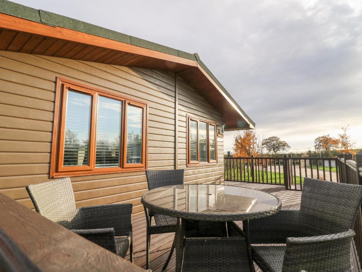 יורק Oakwood Lodge מראה חיצוני תמונה
